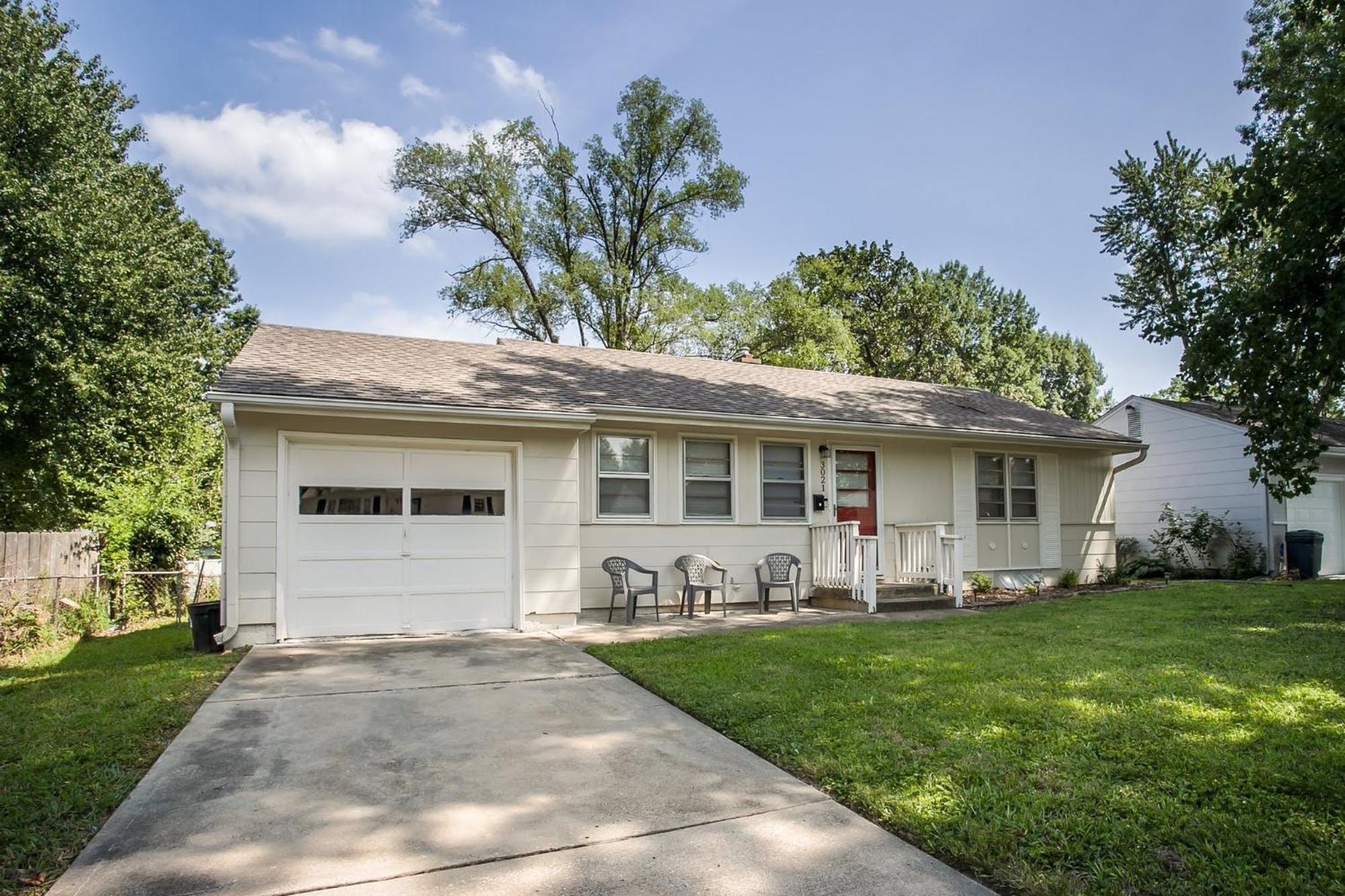 Chic Home With Huge Grassy Yard 7 Mins To Arrowhead Stadium Independence Exterior foto